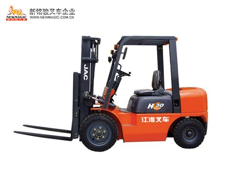 平衡重式内燃叉车CPC30